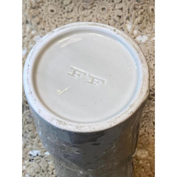 Fitz and Floyd Ceramic Vase With Peeking Figure & Zipper Detail 10” Tall Unique - Picture 5 of 5